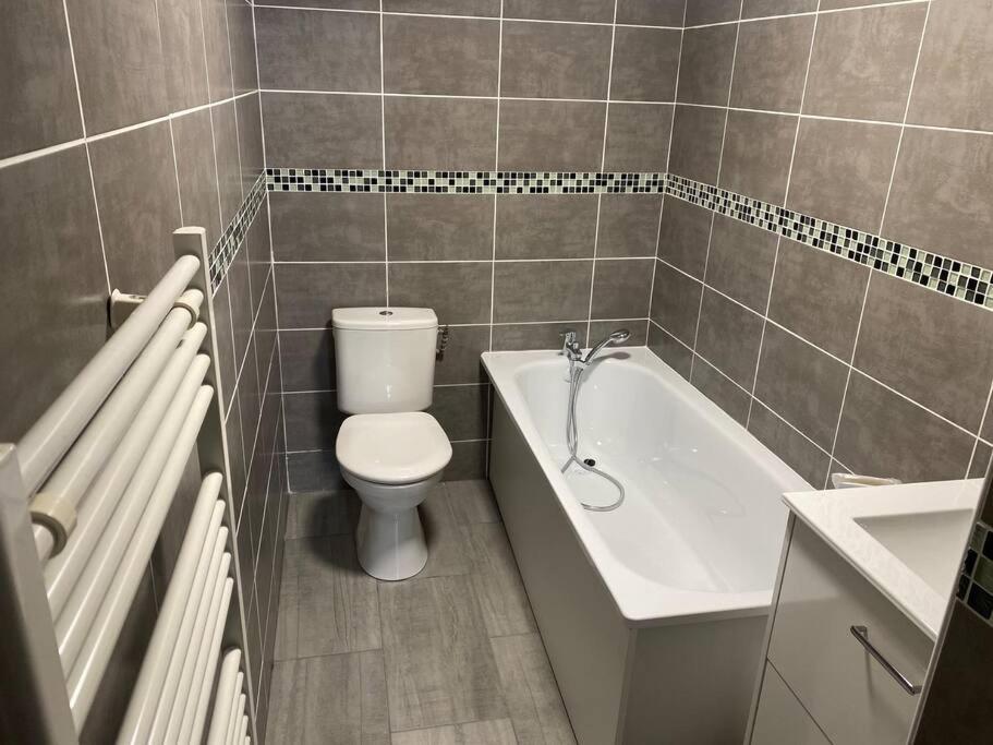 Appartement 3 - Hyper Centre - 1 A 4 Personnes Douai Bagian luar foto